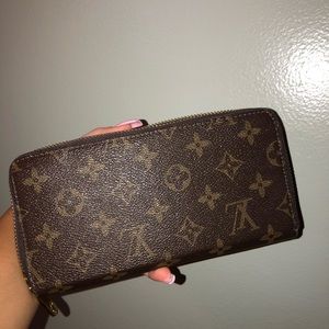 Vintage Louis Vuitton Monogram Canvas Wallet